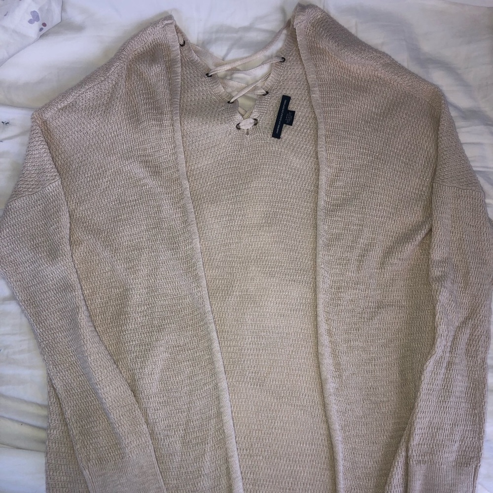American Eagle Tied Back Beige Cardigan